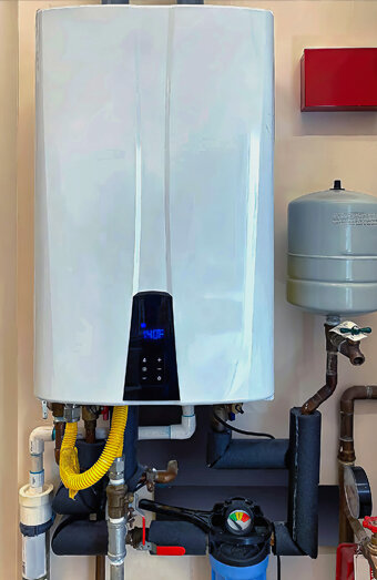 https://hockinghotwater.com.au/uploads/2025/06/hot-water-17212.jpg