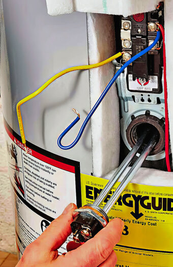 https://hockinghotwater.com.au/uploads/2025/06/hot-water-servicing-11836.jpg
