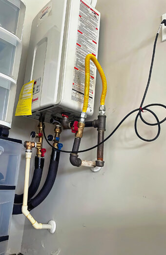 https://hockinghotwater.com.au/uploads/2025/06/instant-hot-water-systems-65049.jpg