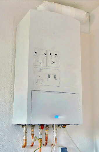 https://hockinghotwater.com.au/uploads/2025/06/thermostatic-water-systems-54924.jpg