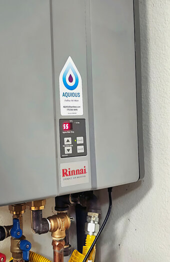 https://hockinghotwater.com.au/uploads/2025/06/thermostatic-water-systems-97475.jpg